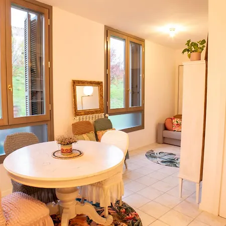 Conti & Moroni House *