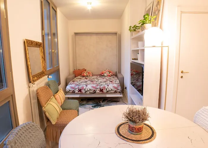 Conti & Moroni House