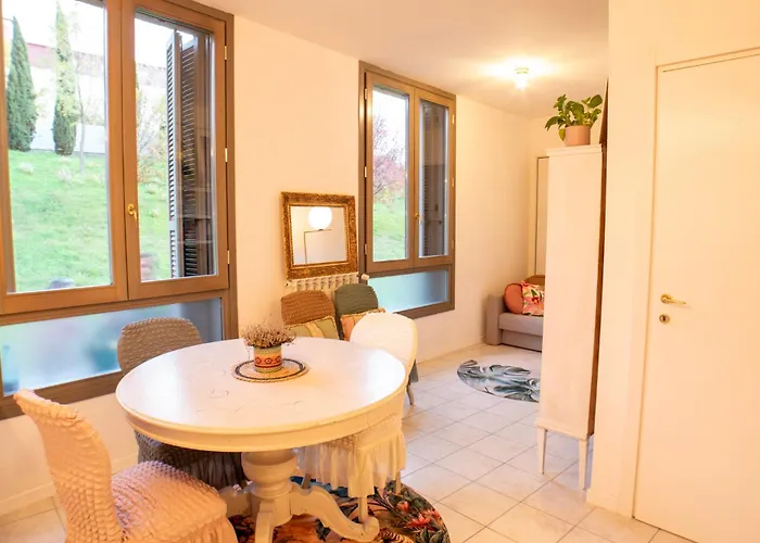 Conti & Moroni House *